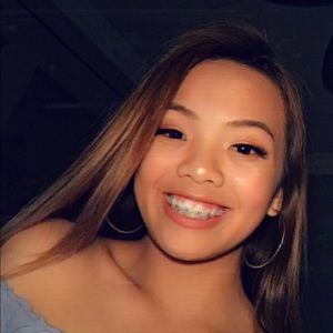 Meet your Posher, Ayida